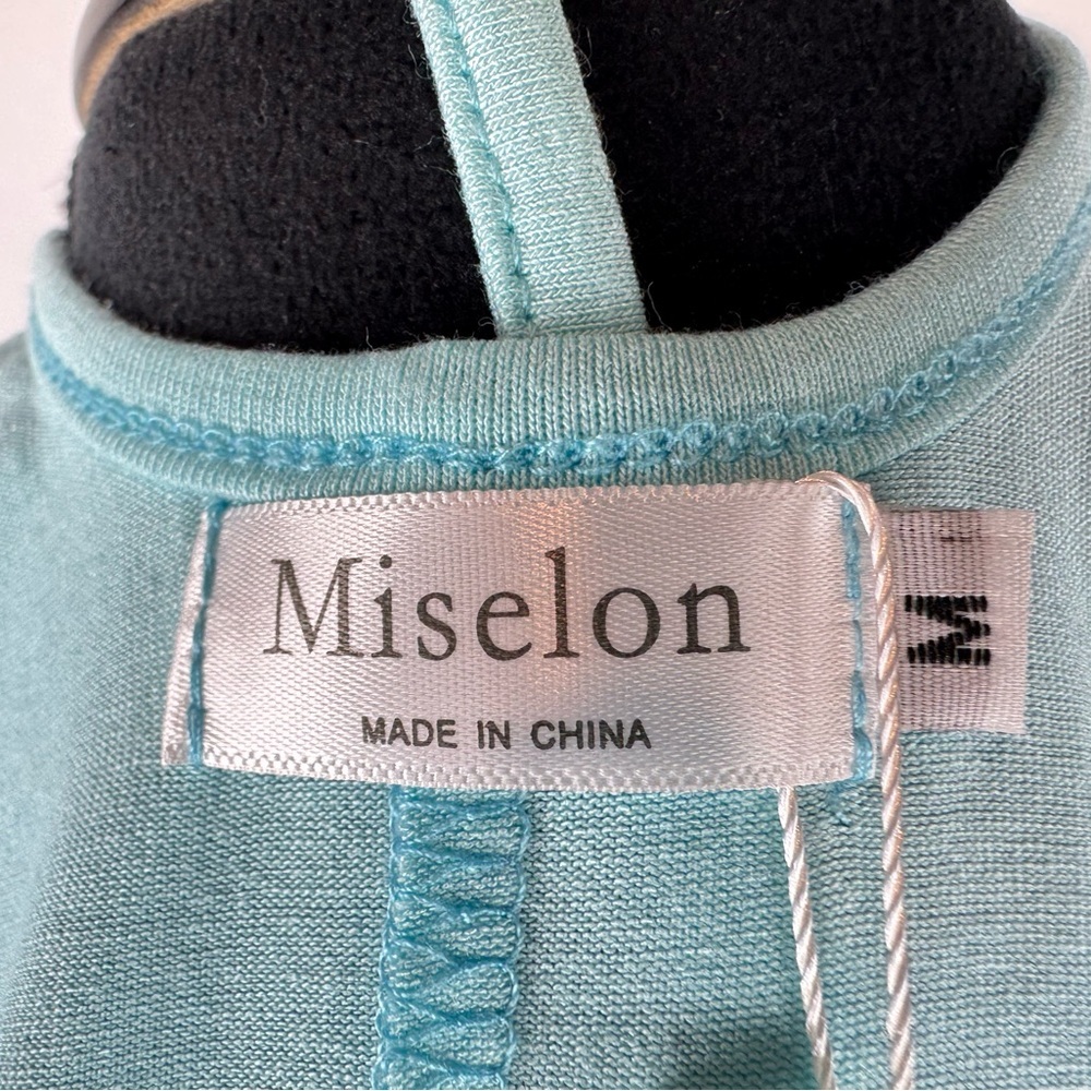 NWT Miselom Peek A Boo Short Sleeve Top - Picture 6 of 8